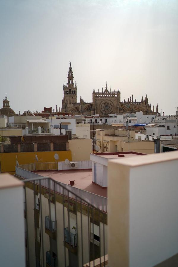 Azahar Cathedral Sevilla Exteriör bild